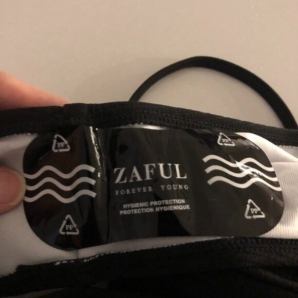 Zaful Crisscross Monokini One Piece Lined Low Back Swim Suit Black Size 8 - Picture 9 of 10